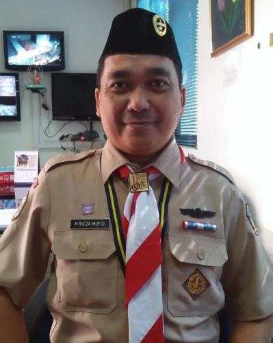 M.Rieza Mufid Syuaib, S.Pd (Bid.Studi Bahasa Indonesia) Wk. Sarprashum